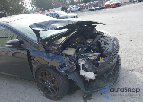 2016 Ford Focus Se z USA, uszkodzony, nr VIN 1FADP3FE8GL273476